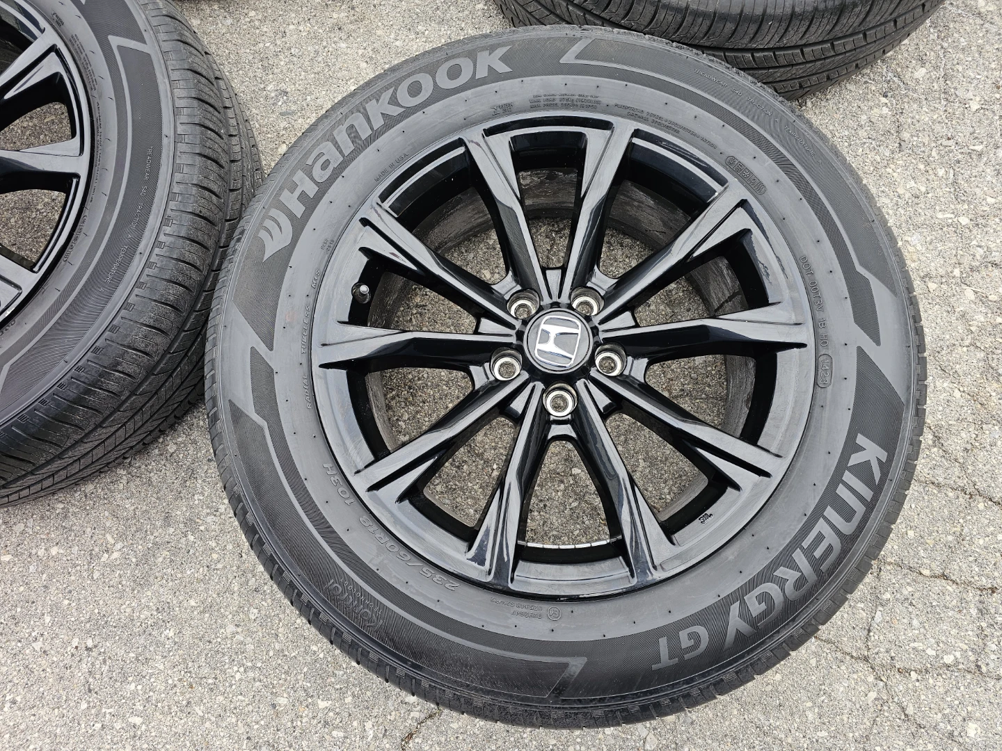 HONDA CRV O.E.M RIMS AND ALL SEASON TIRES 235/60 R18 - photo 5