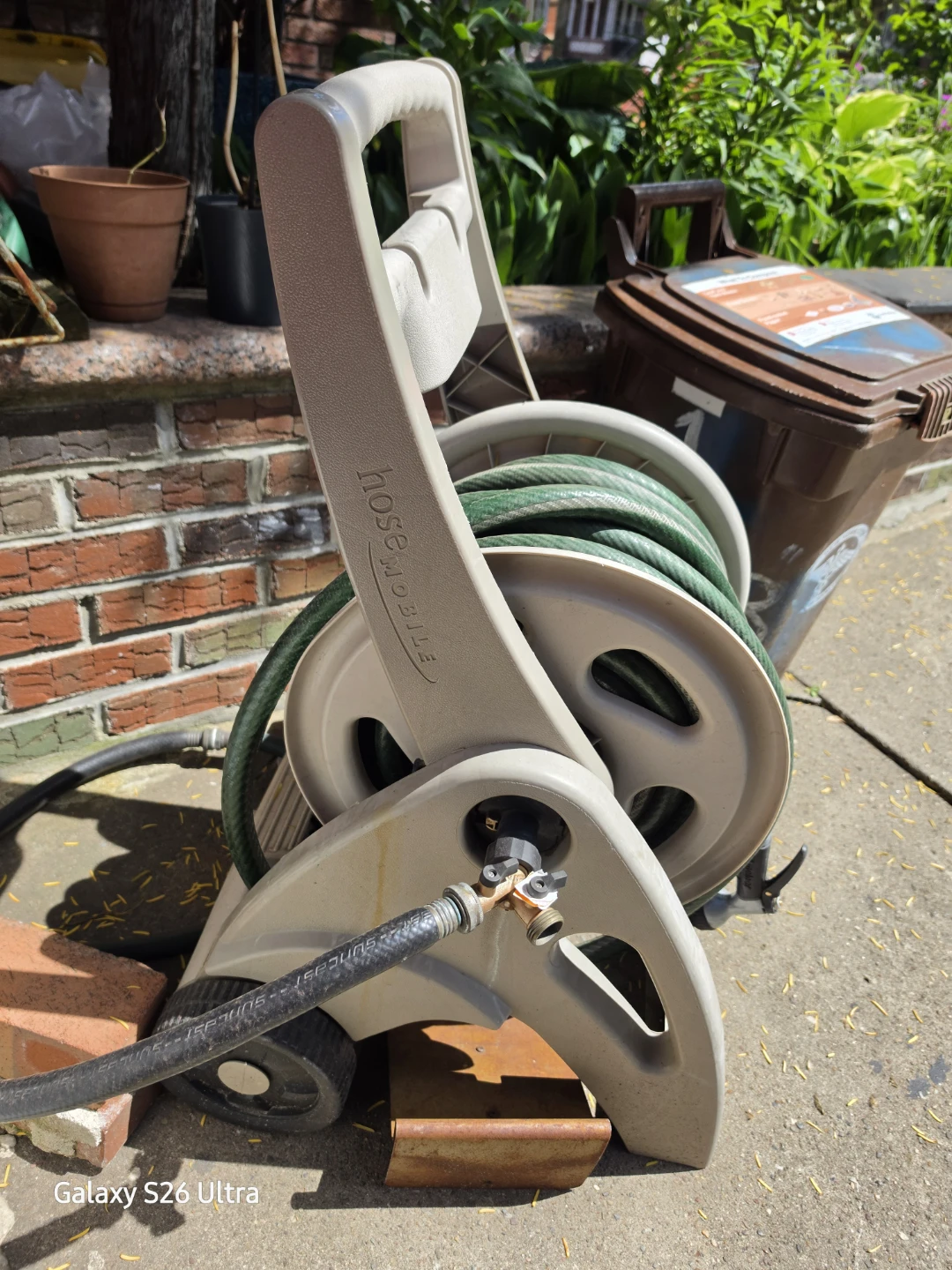 Suncast  175ft Hosemobile Hose Reel Cart with Rubber Hose - photo 2