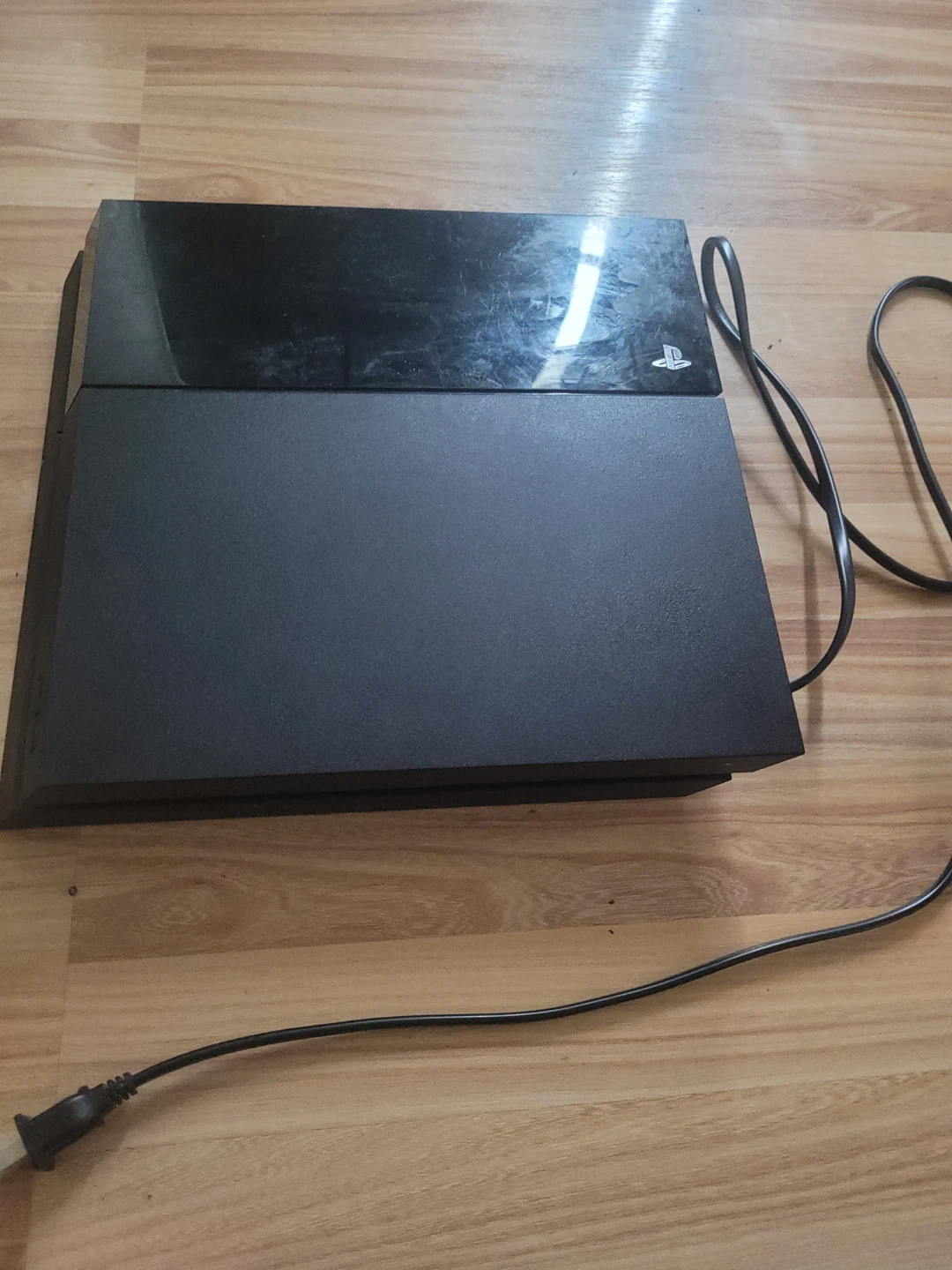 Sony PlayStation 4 Console with Controller