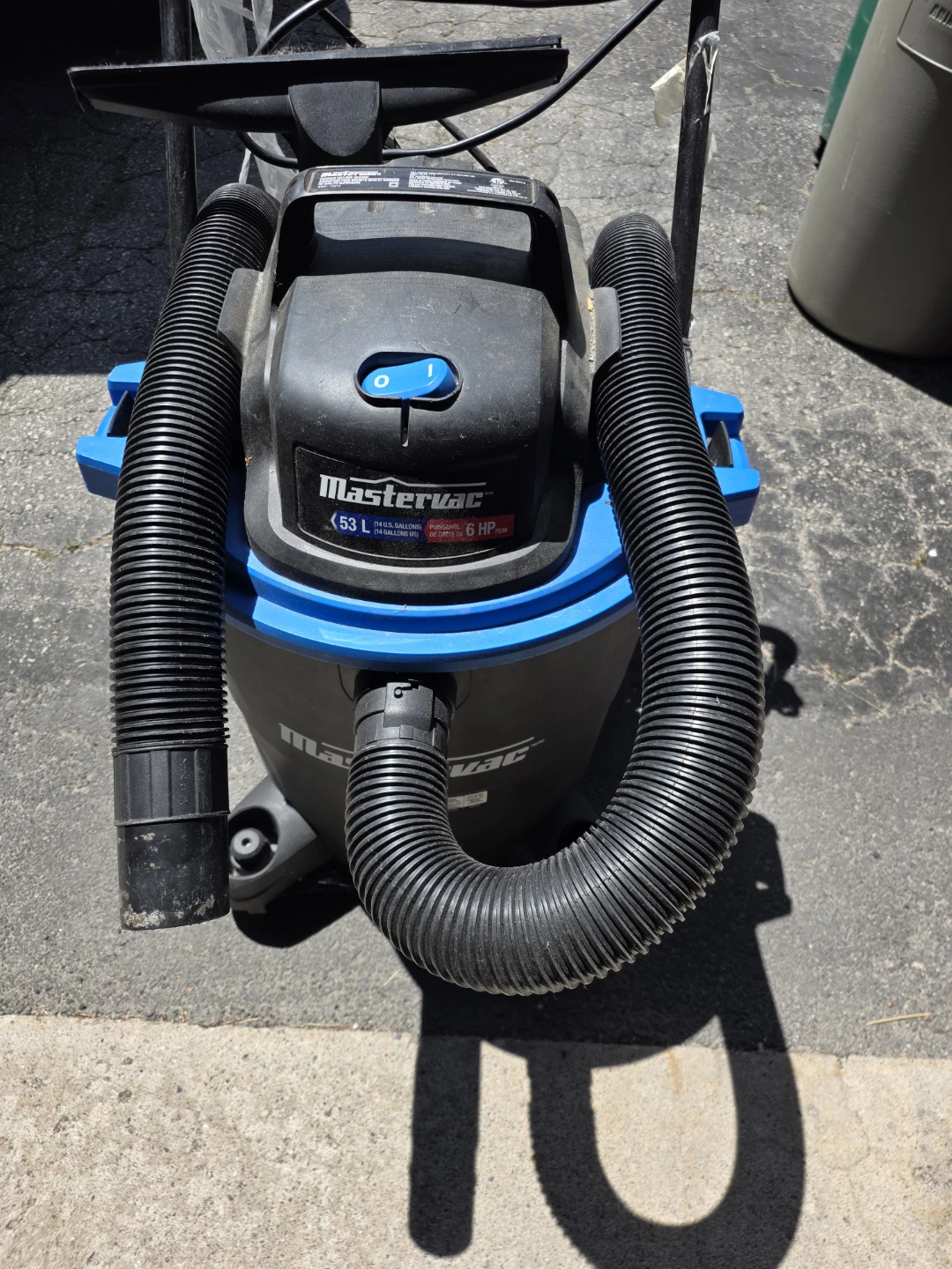 MasterVac 53 L (14 US Gallons) 6 HP Wet/Dry Vacuum