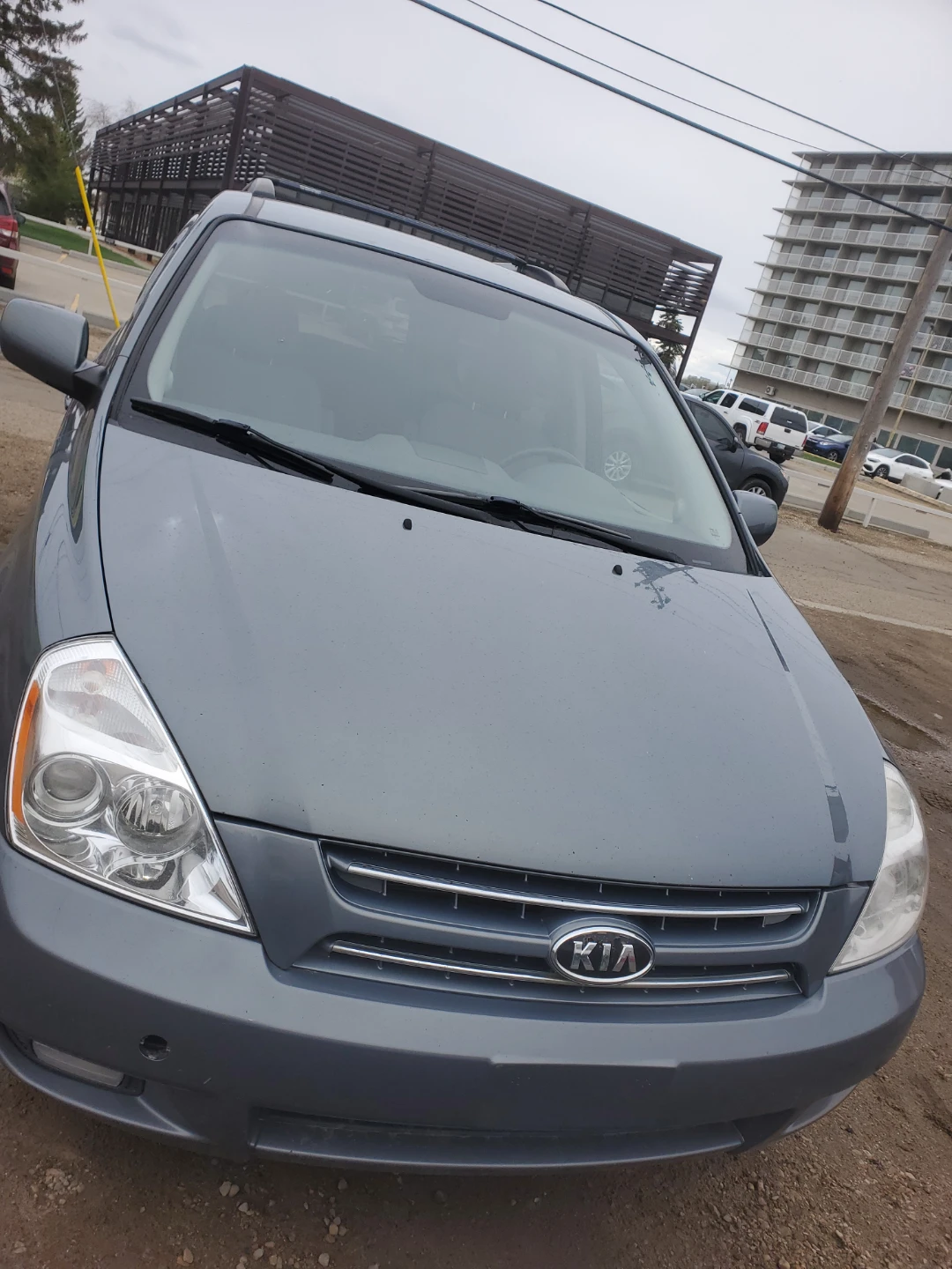 Kia Sedona Minivan
