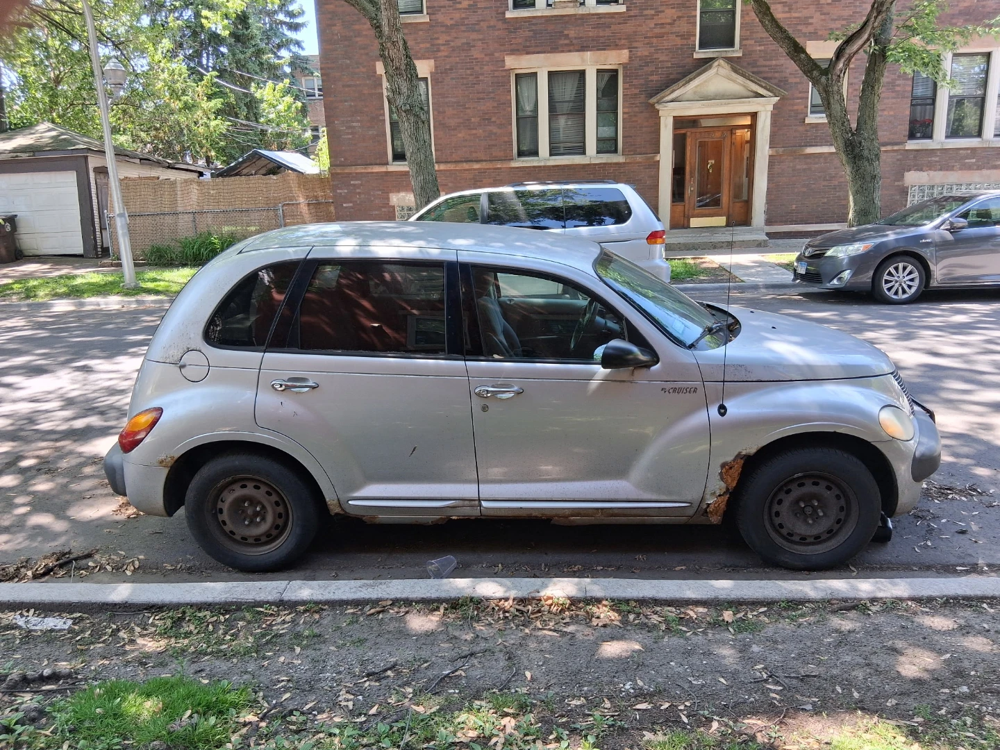 2002 Silver Chrysler PT Cruiser - photo 2