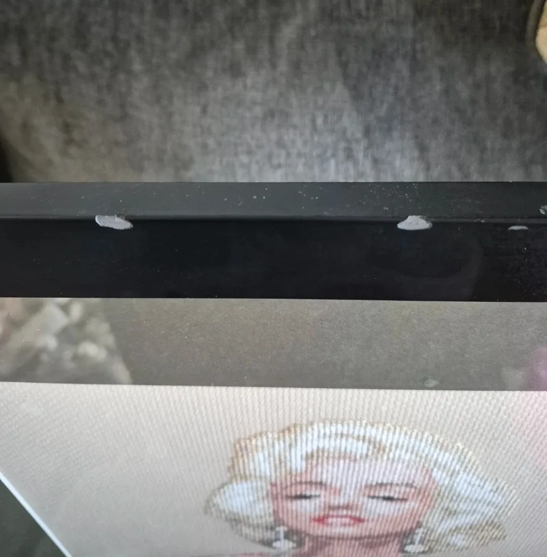 Framed Marilyn Monroe Cross-Stitch Art - photo 4