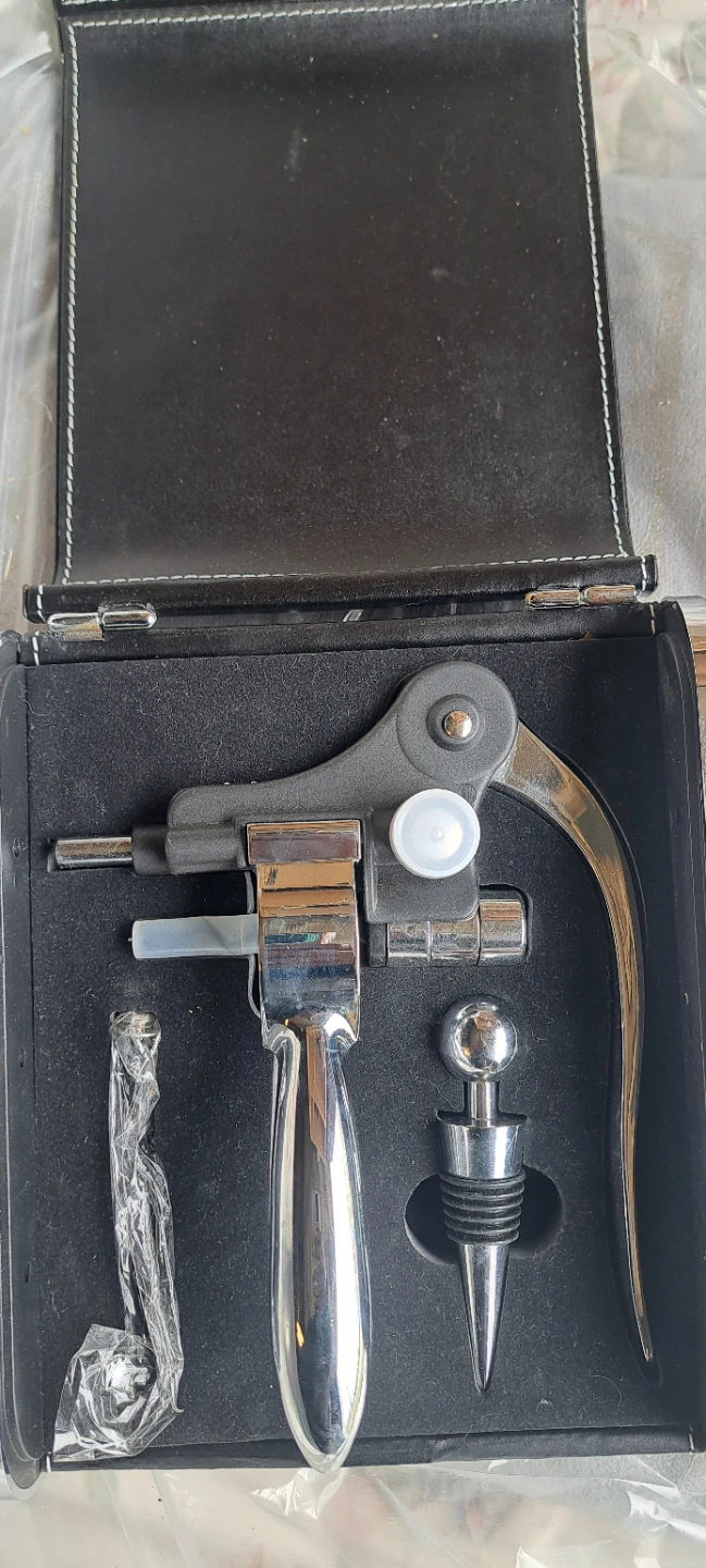 Wine Accessory Set with Corkscrew and Stopper