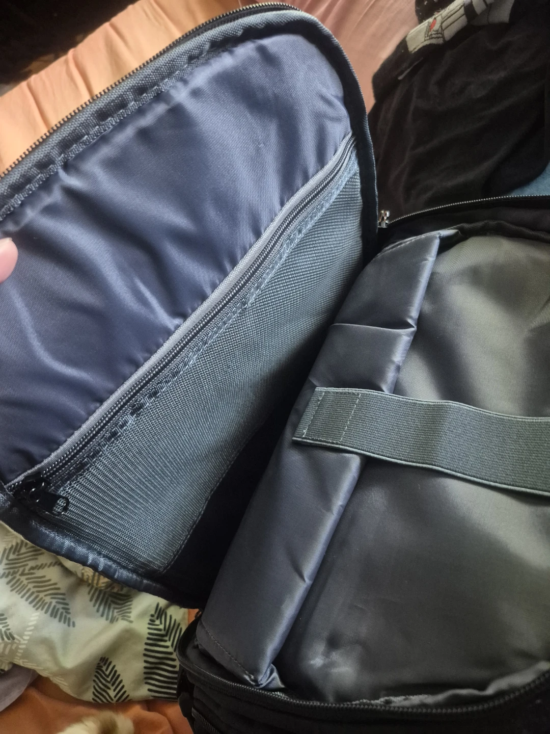 Black PEKREWS CPAP Backpack - photo 5