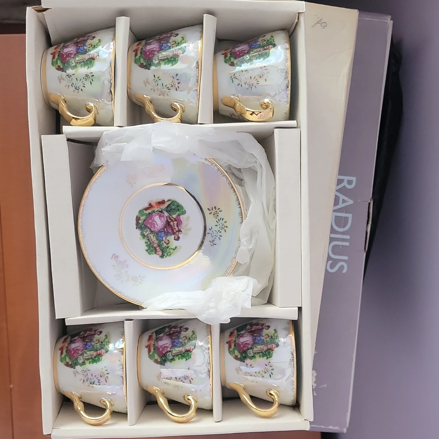 Set of 6 Vintage Porcelain Teacups and Saucers with Gold Trim
