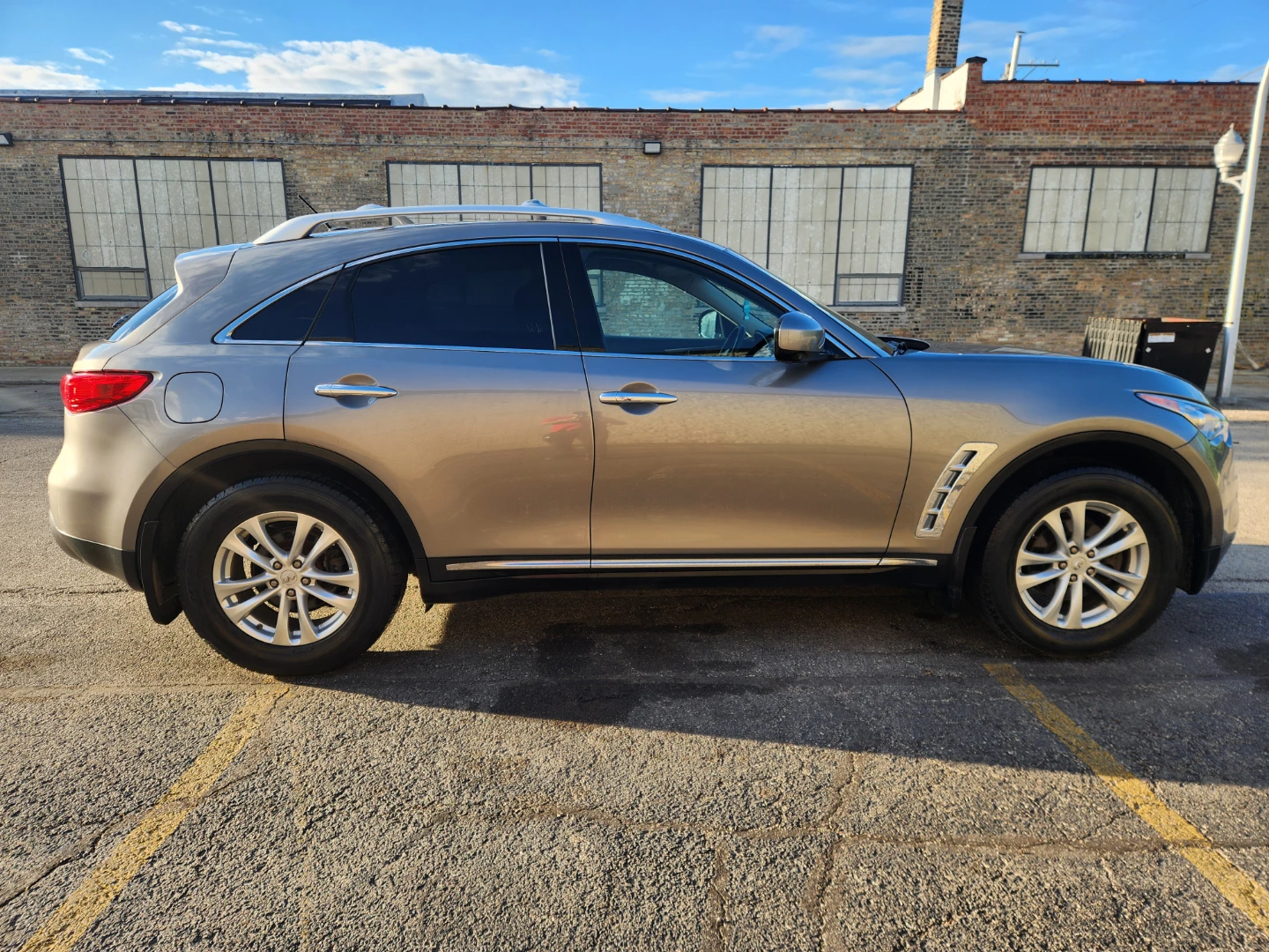 2011 Infiniti FX35 - photo 4