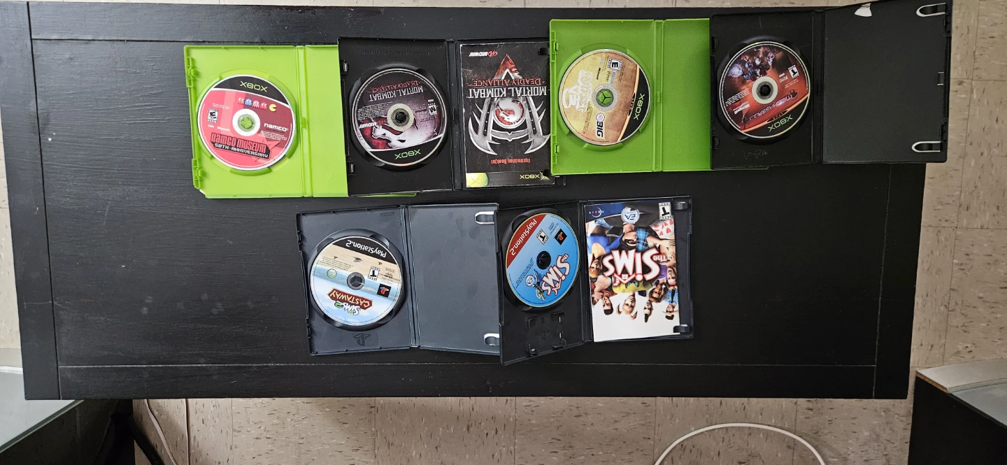 PlayStation 2 & Original Xbox Video Games Bundle - photo 2