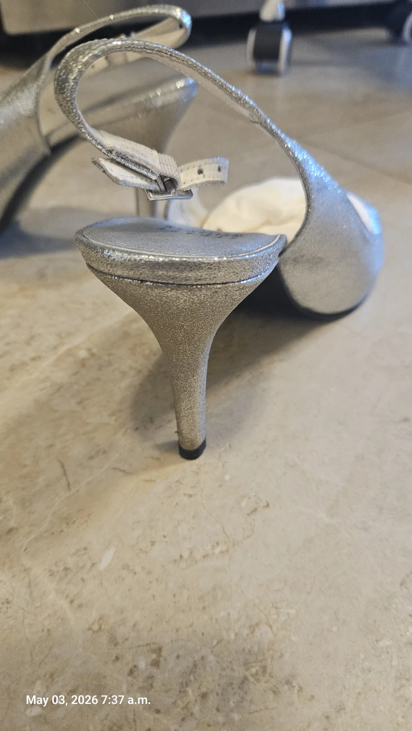 Stuart Weitzman Silver Glitter Slingback Heels - photo 3