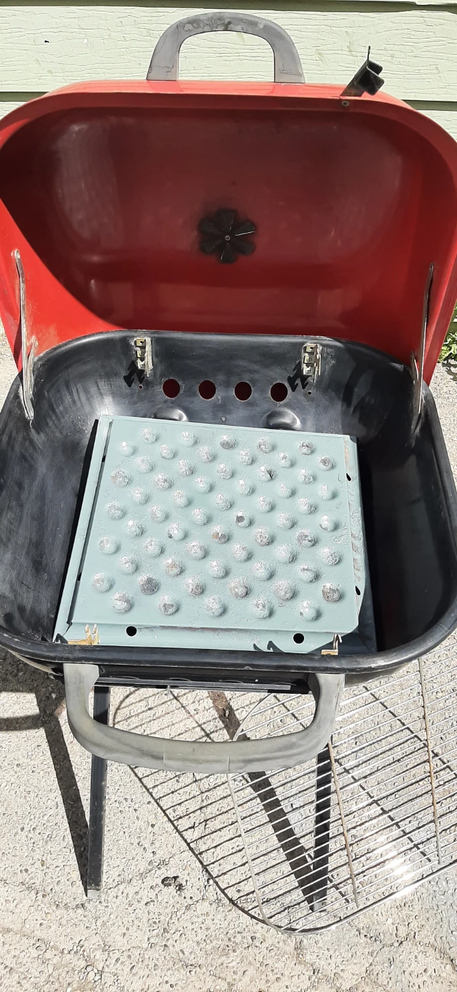 Weber Portable Charcoal Grill READ DESCRIPTION ON SIZE - photo 3