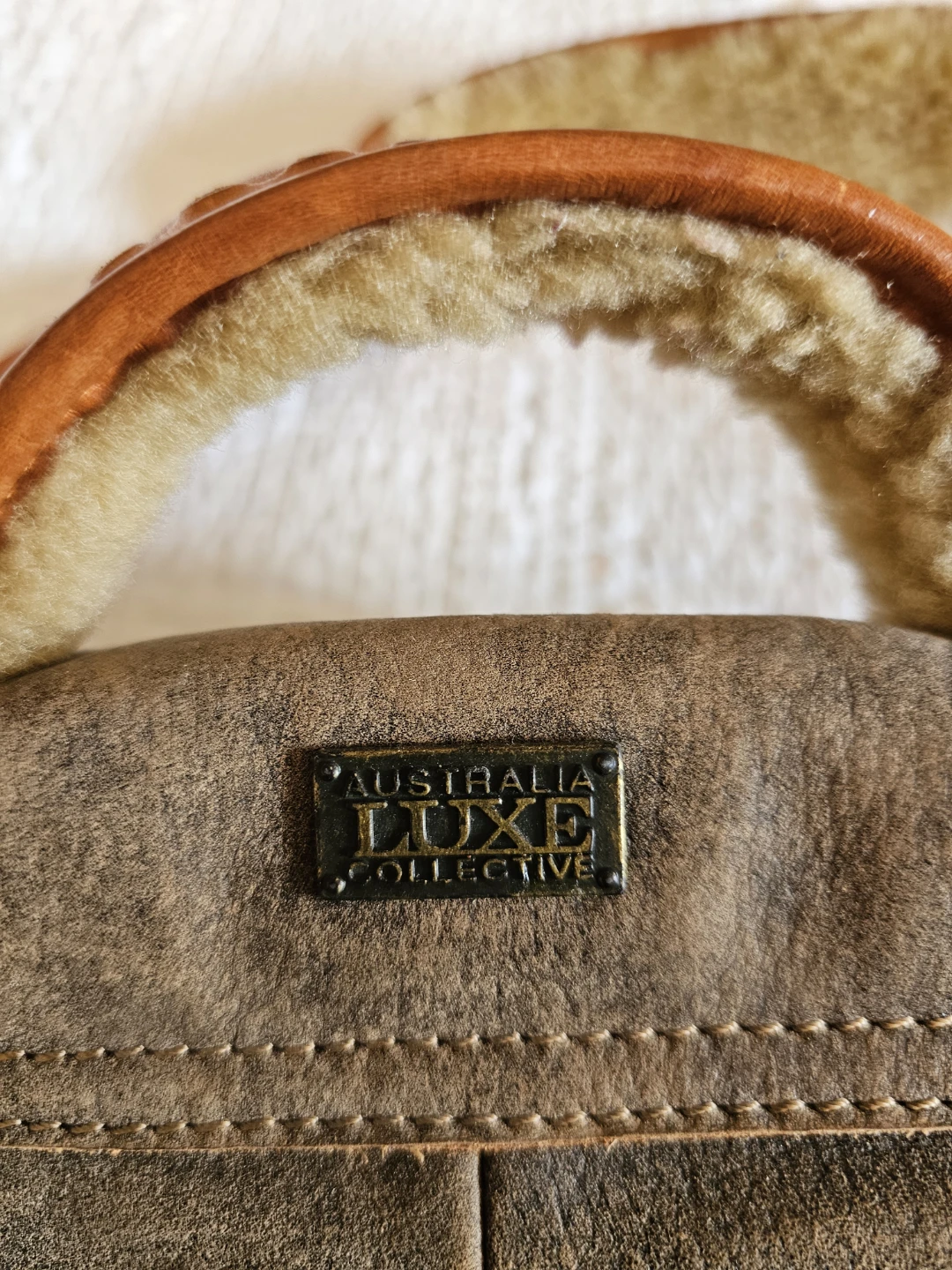 Australia Luxe Messenger Bag - photo 2