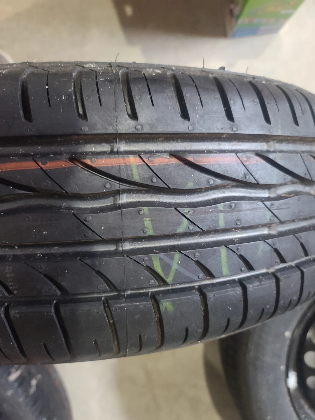 Bridgestone 195/65R15 91V - photo 4