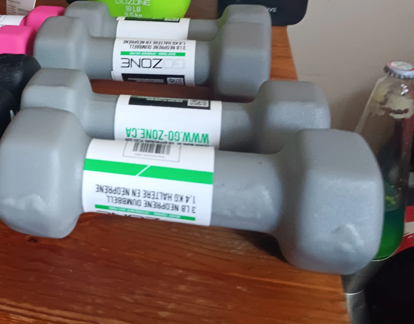 GO ZONE 3 LB Neoprene Dumbbell  4