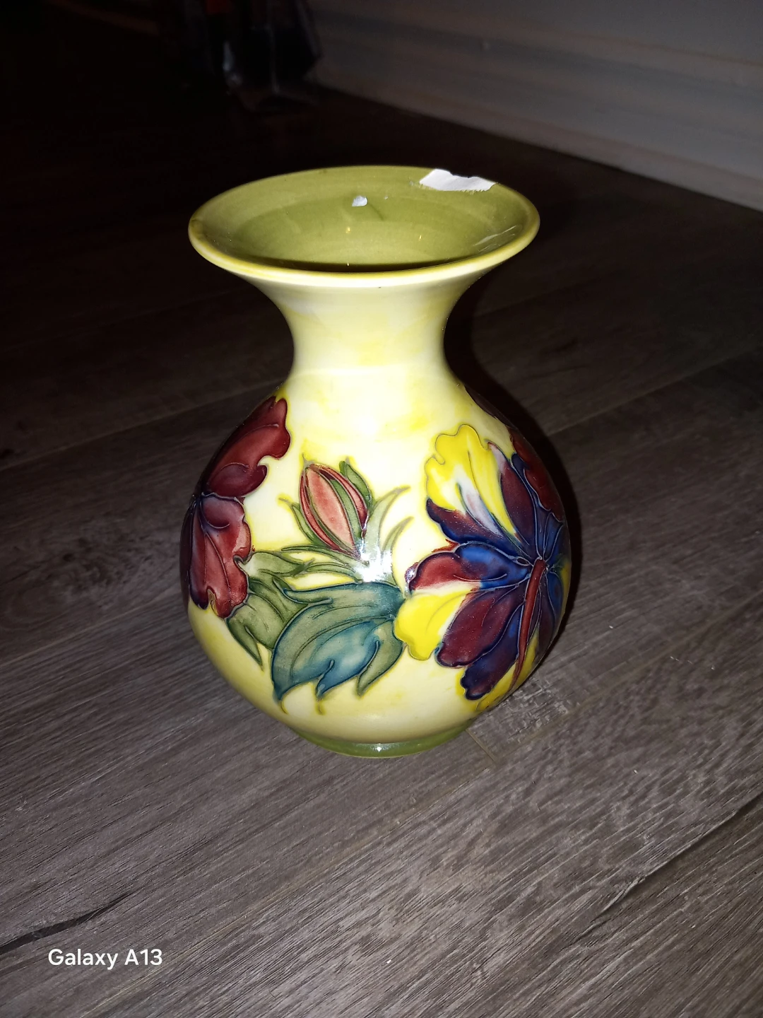 MOORCROFT Pottery HIBISCUS Vase