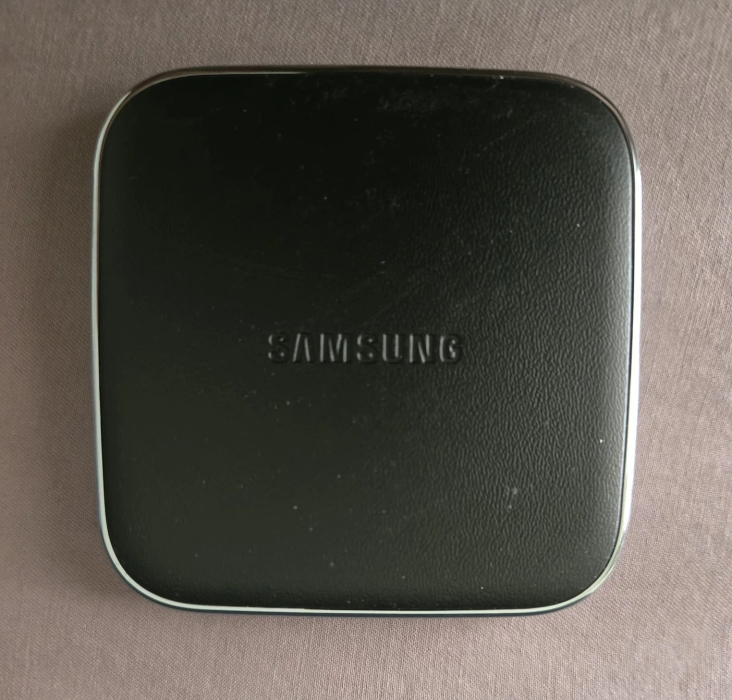 Samsung wireless charging pad