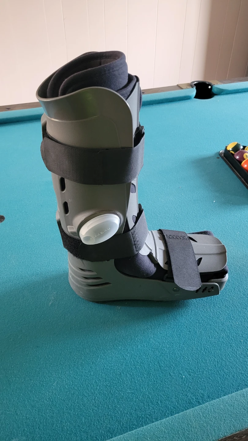 Walker Boot for Foot/Ankle Injury size 10 - photo 2