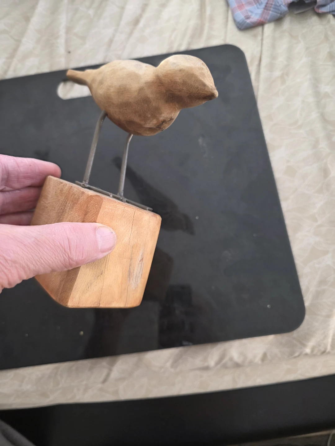 Primitive bird carving...love the simplicity - photo 2