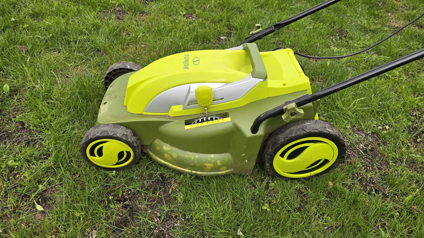 Sun Joe MJ403E Electric Lawn Mower