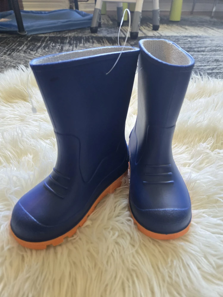 Kids' Winter Boots and Sneakers Bundle - photo 2