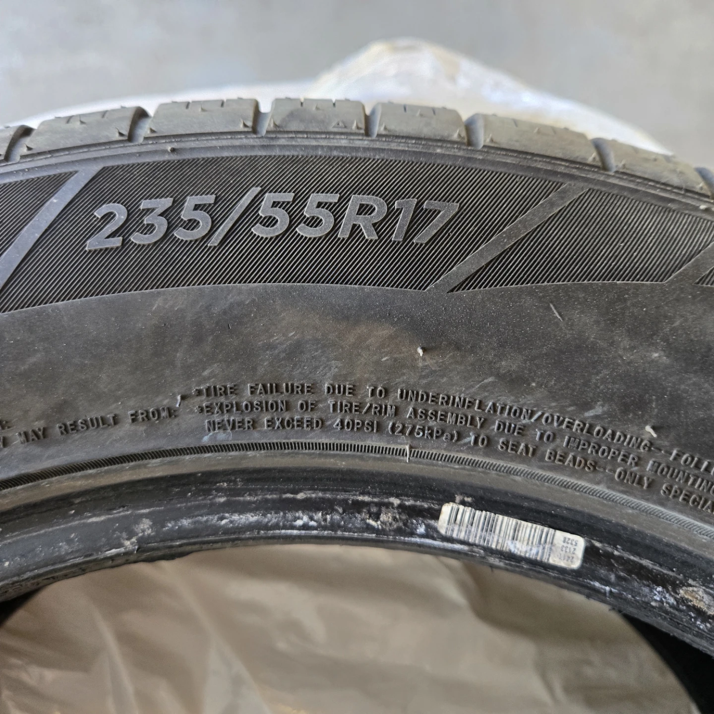 Motomaster "Performance Edge" 235/55R17 Tire - photo 4