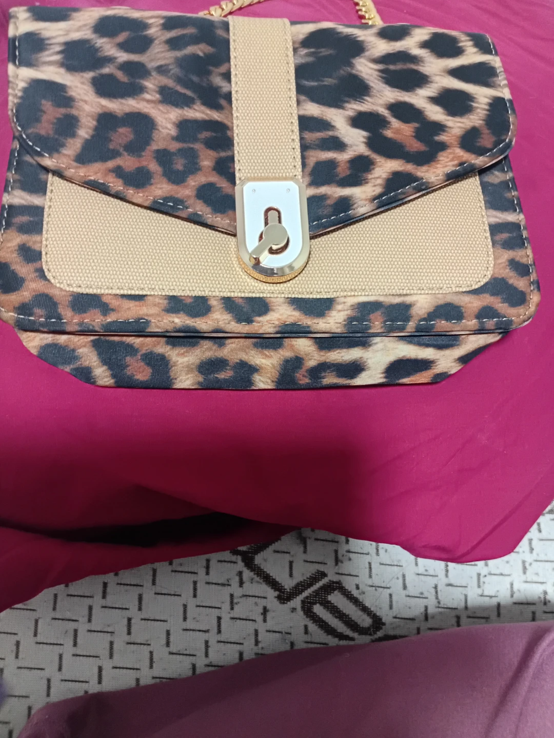 Leopard Print Shoulder Bag with Gold Chain - photo 4