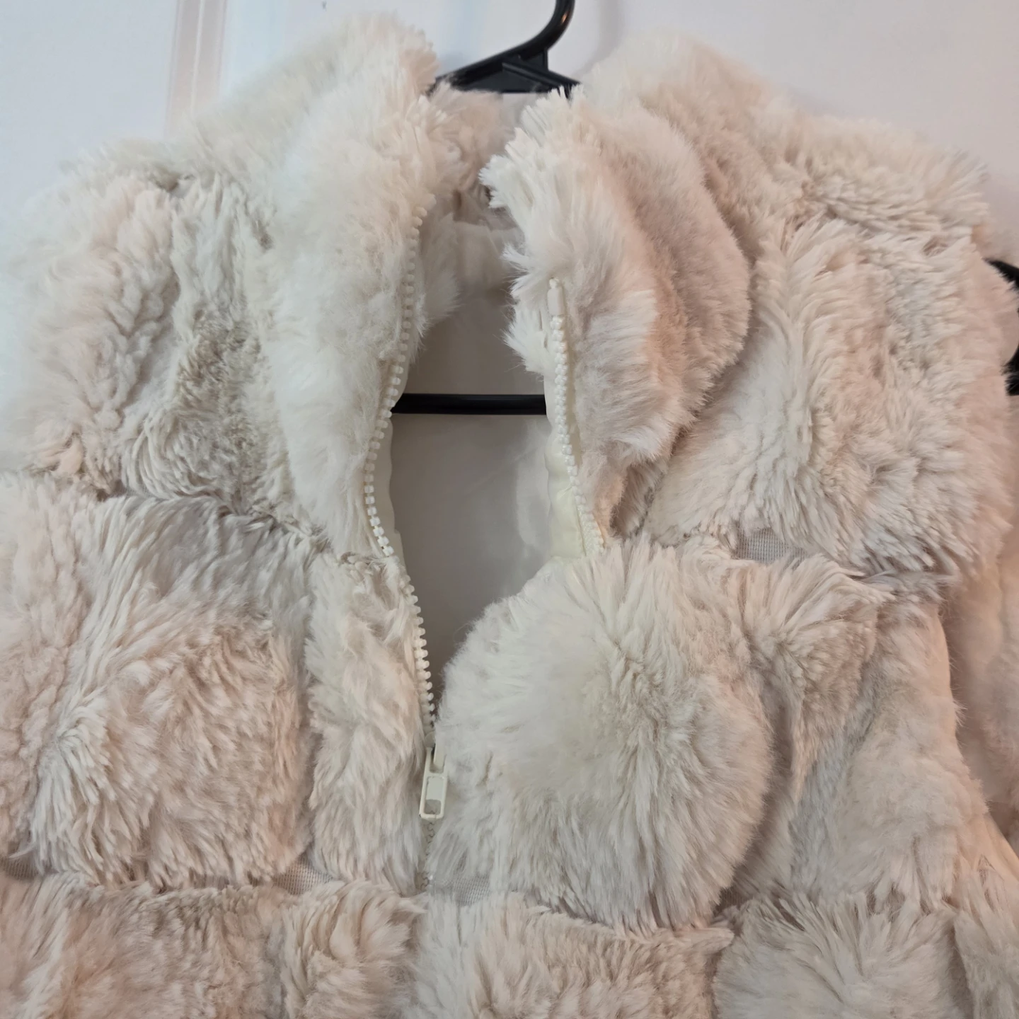 Cream Faux Fur Vest - photo 3