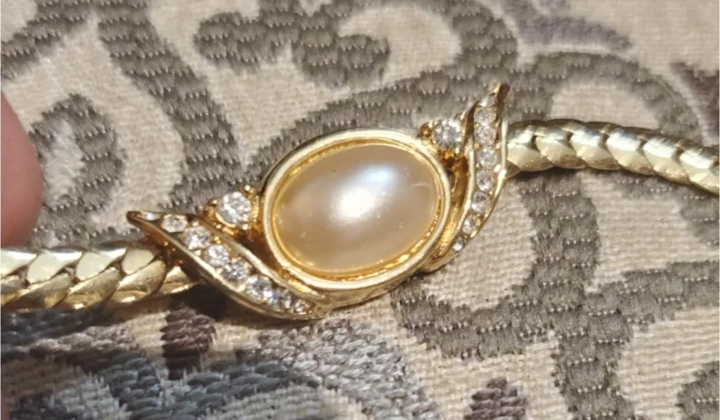 Christian Dior Gold Tone Faux Pearl & Crystal Necklace - photo 4
