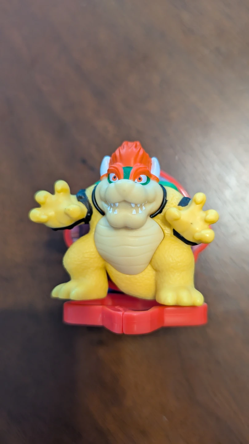 Bowser Super Mario Keychain Toy