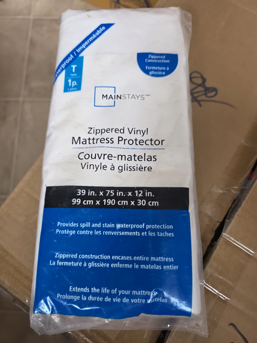Brand New Waterproof Zippered Vinyl Mattress Protector-Twin Size