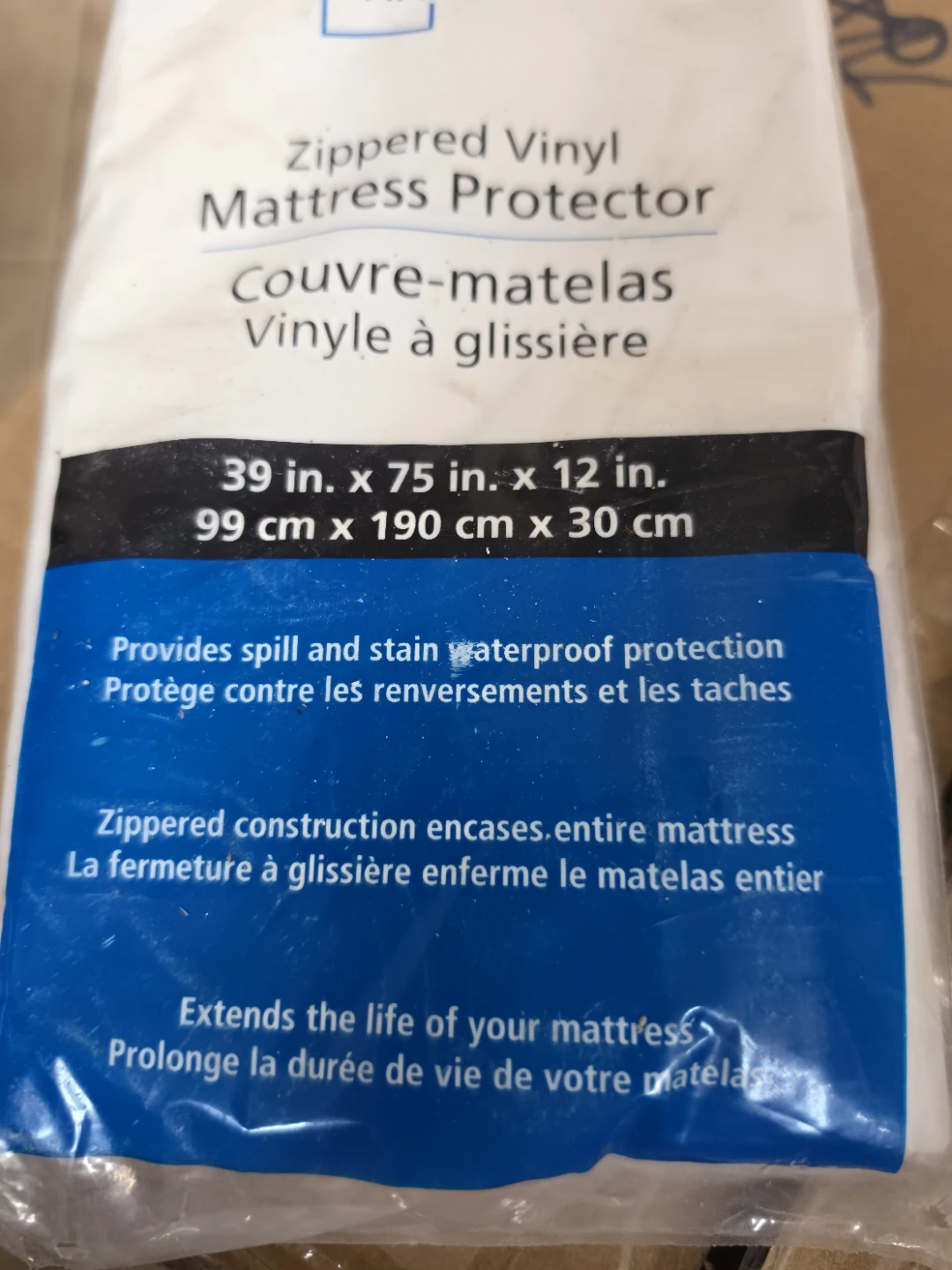 Brand New Waterproof Zippered Vinyl Mattress Protector-Twin Size - photo 3
