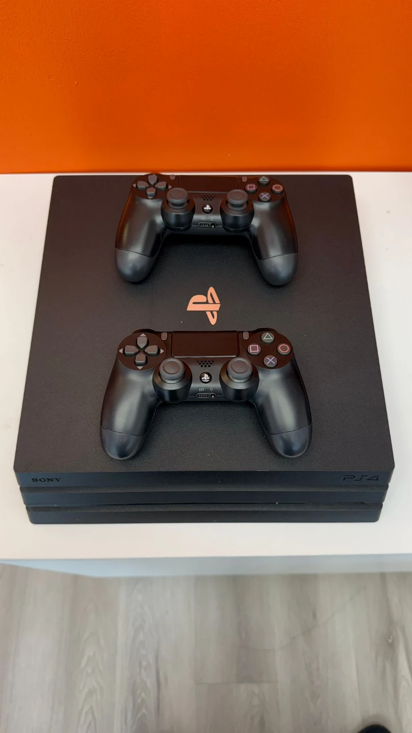 Playstation 4 pro 1TB