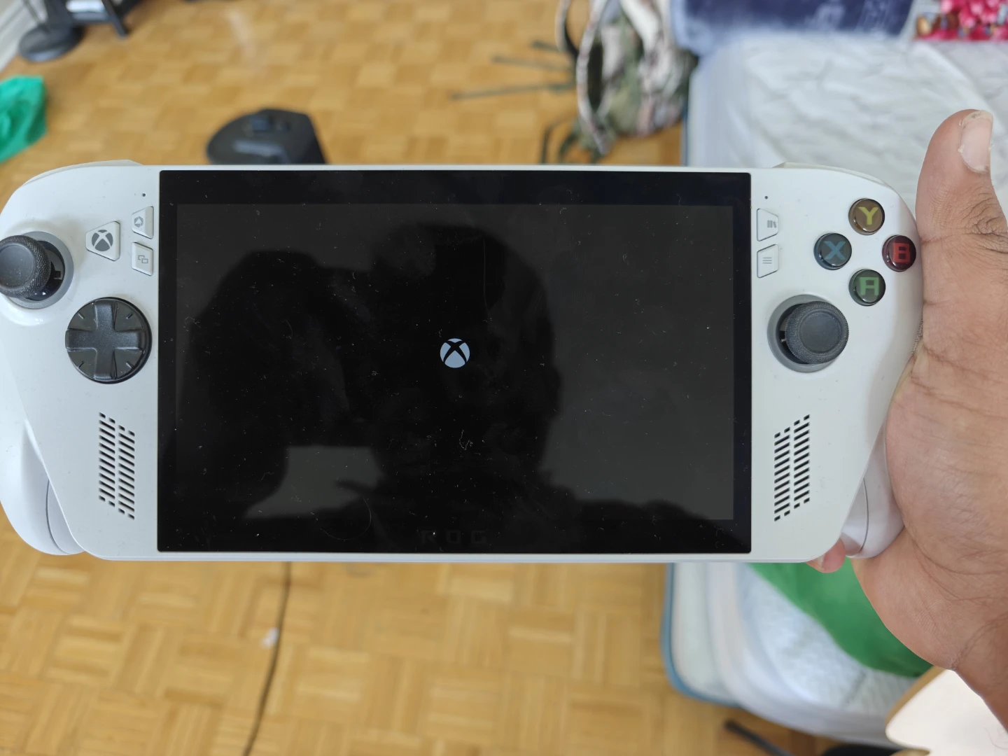 ASUS ROG Ally Handheld Gaming PC White - photo 3