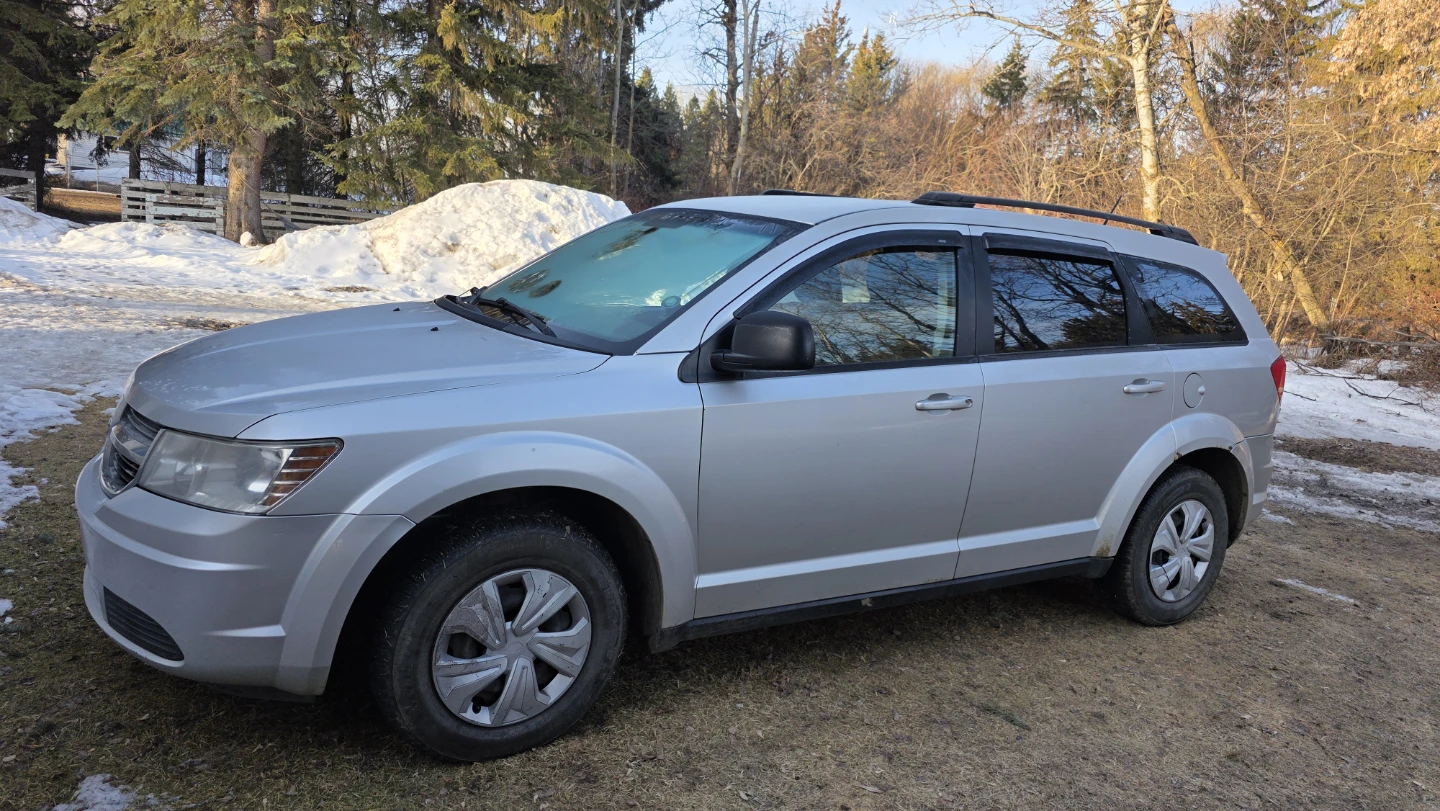 Silver Dodge Journey SUV 2009 - photo 5
