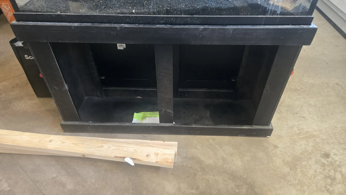 55 gallon Large Glass Aquarium with Black Stand - photo 4