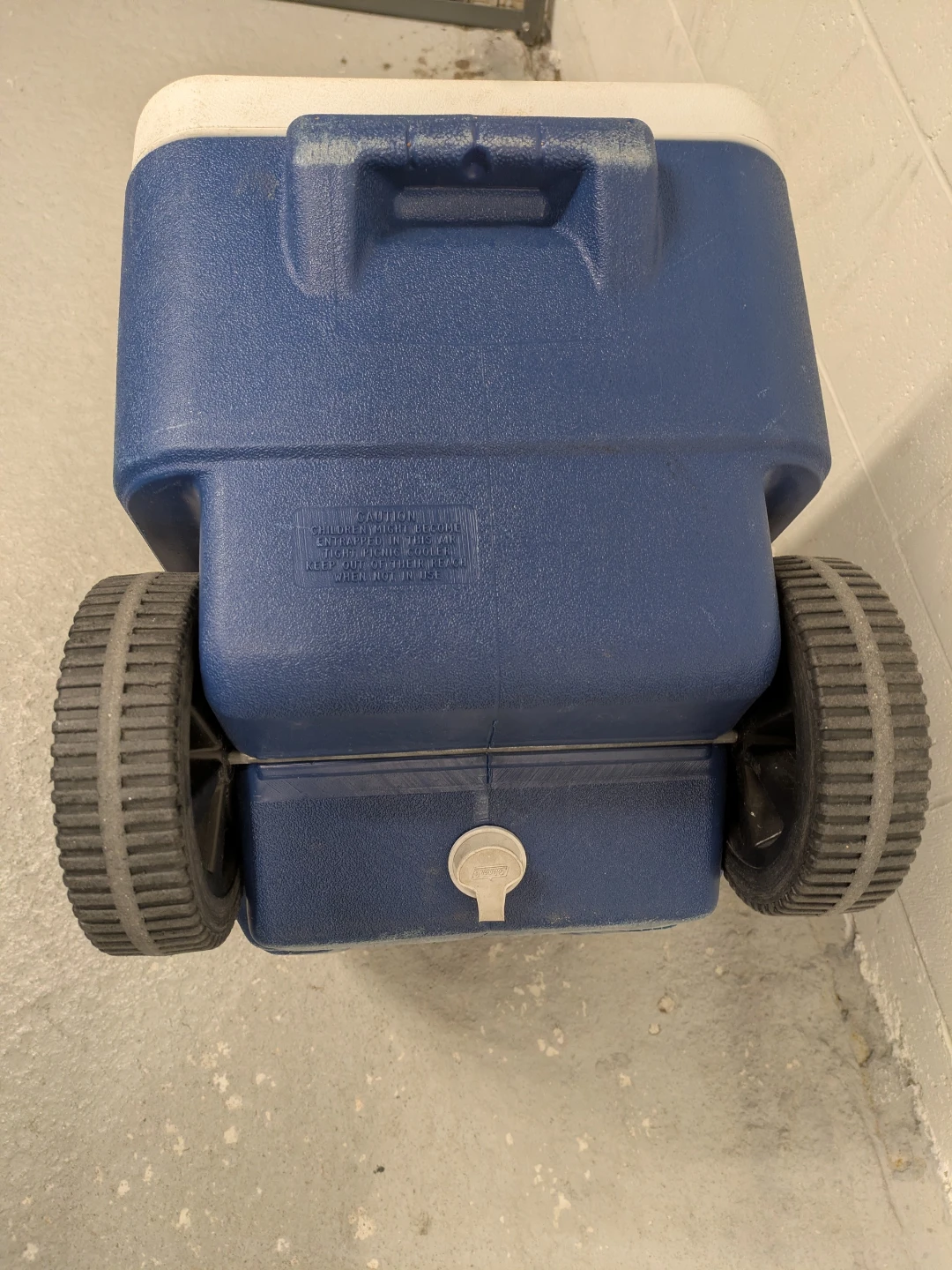Coleman Wheeled Cooler 50 quart - photo 5