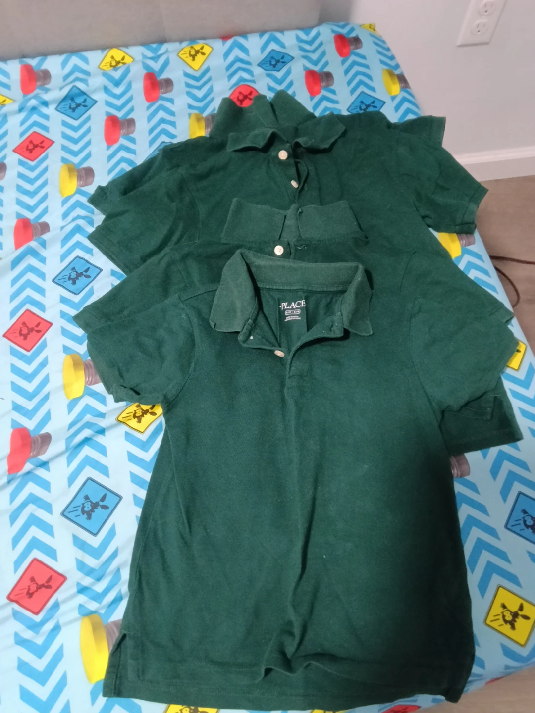 The Children's Place Green Polo Shirts (2T)