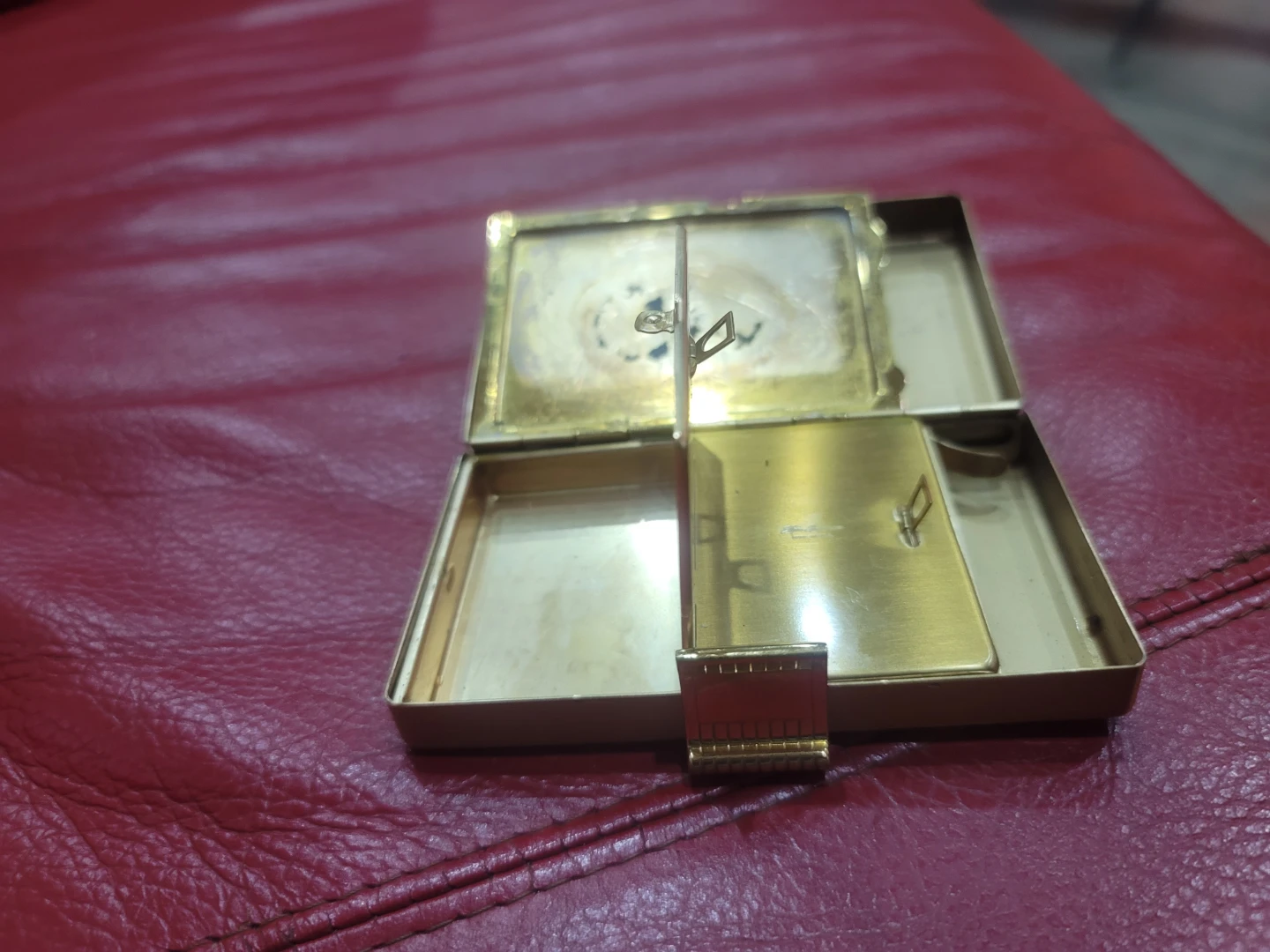 Brass Etched Leaf Pattern Cigarette Case Holder - photo 4