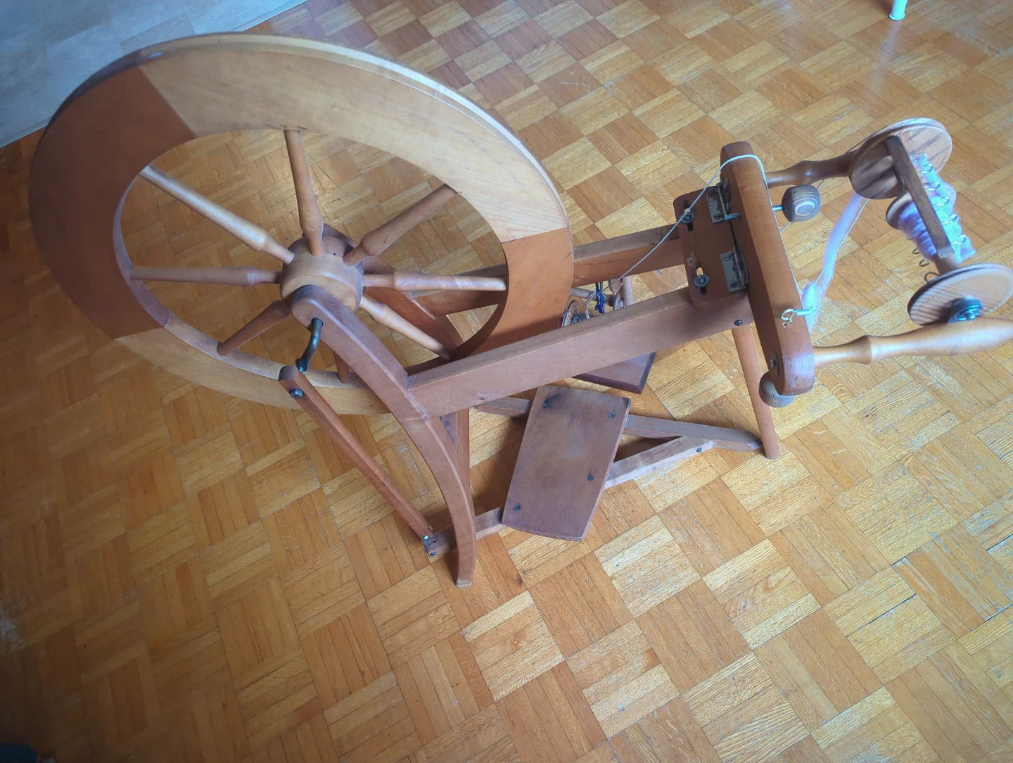 Wooden Spinning Wheel