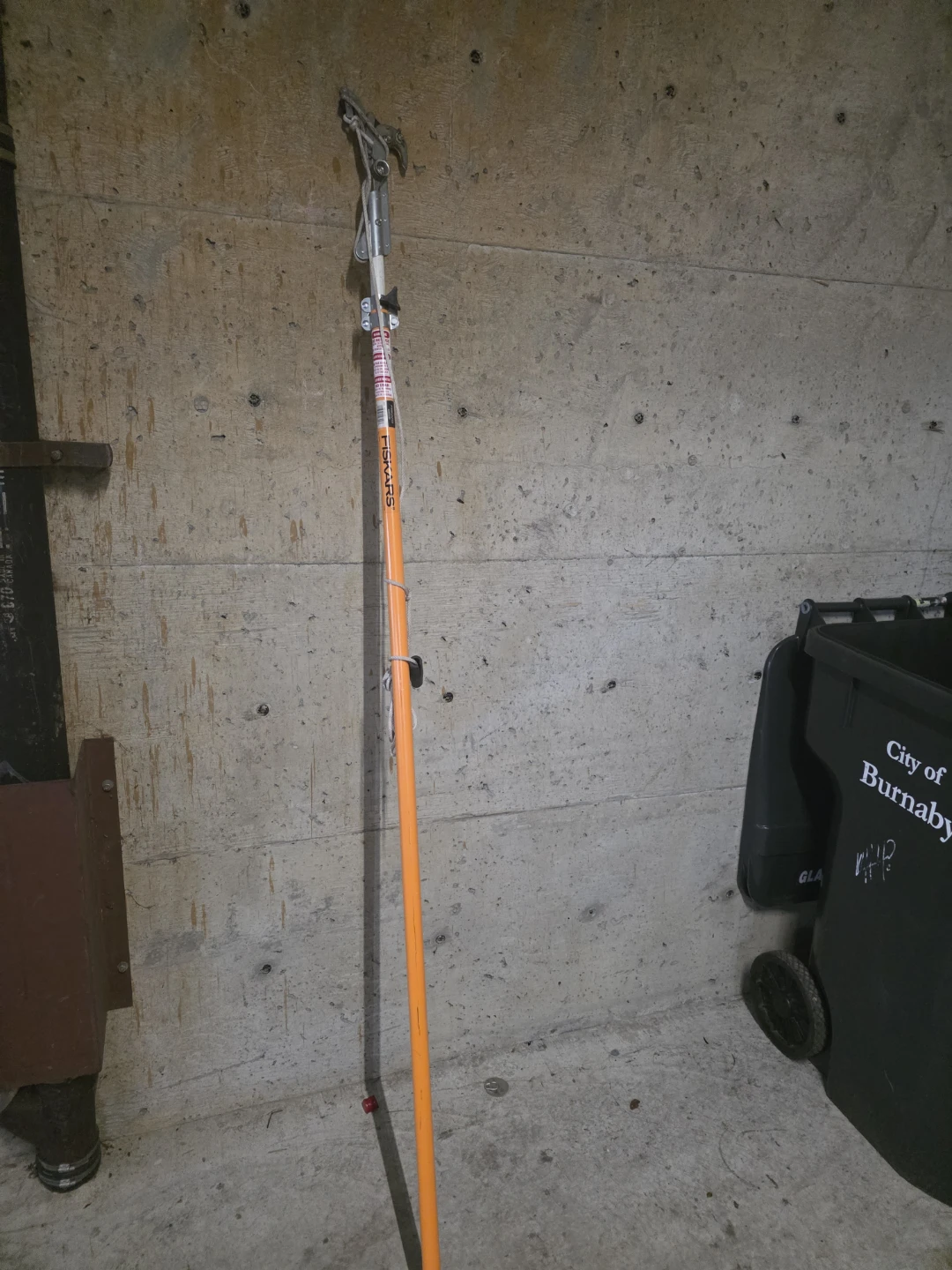 Fiskars Pole Pruner