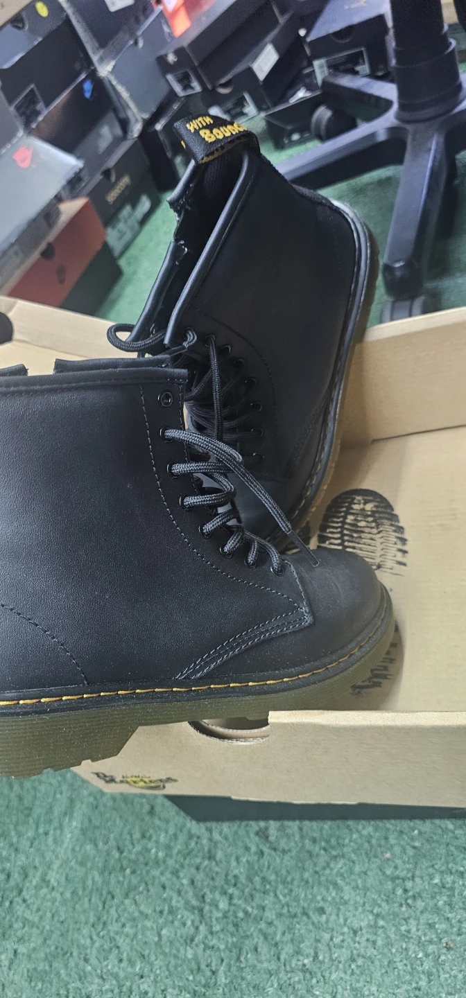 Dr. Martens 1460 J Black Leather Boots Size 4 UK - photo 5