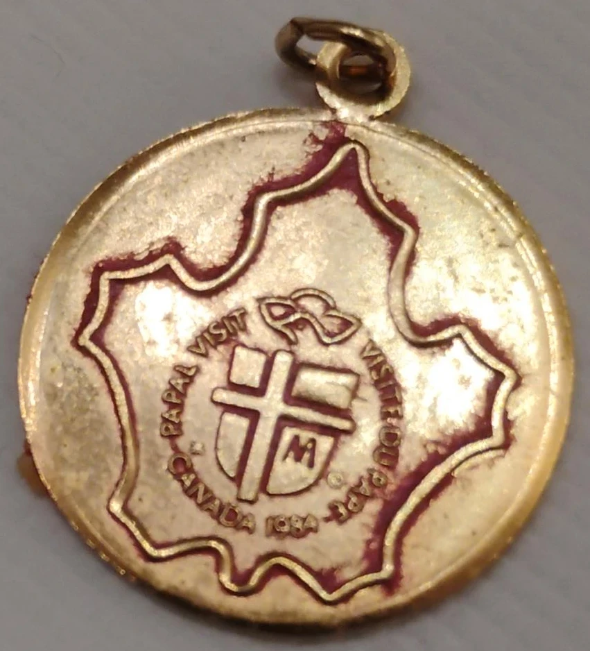 Official Papal Visit Canada 1984 Gold Plated Pendant Charm - photo 4