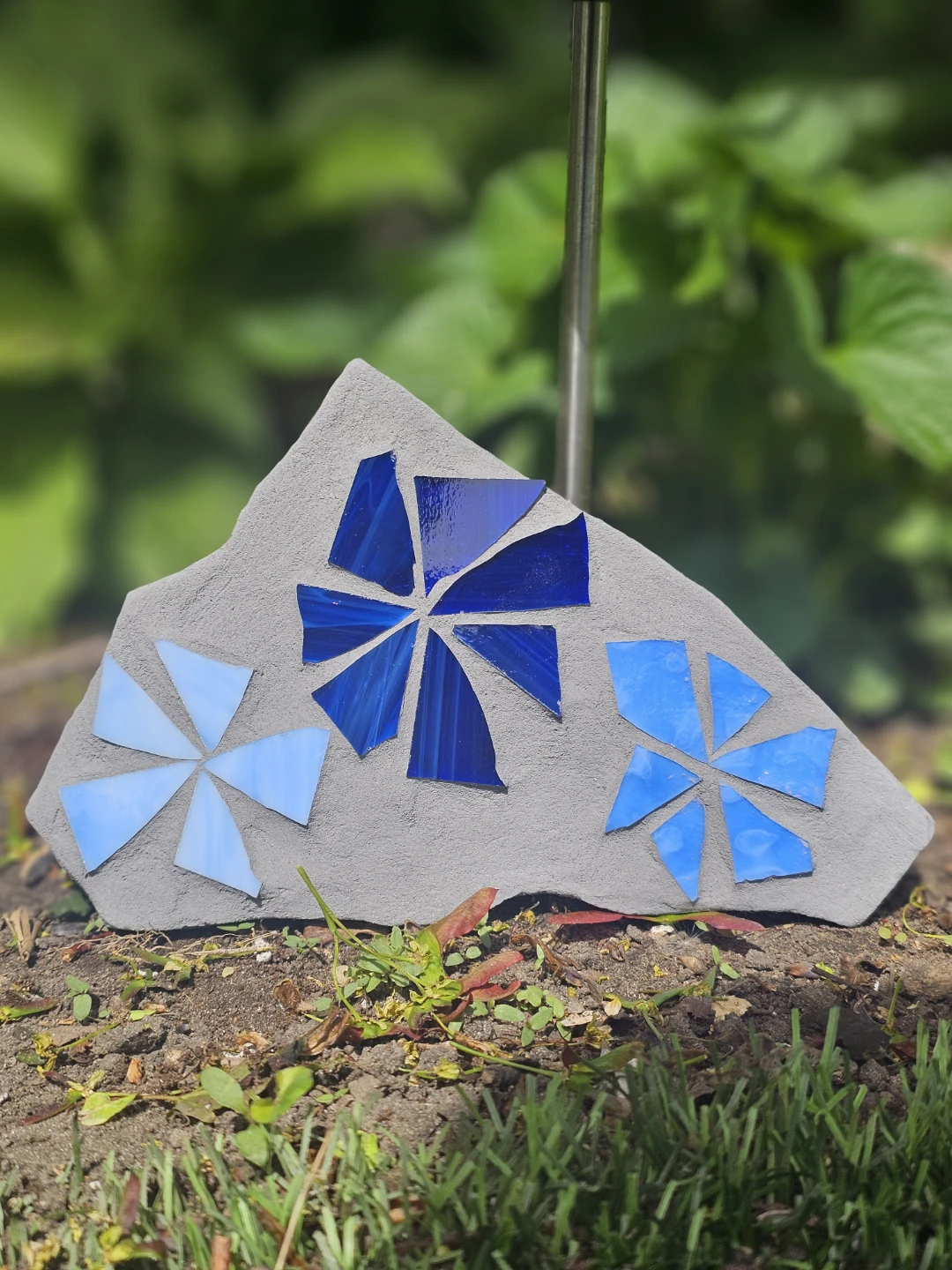 Handmade Mosaic Garden Stone - photo 2