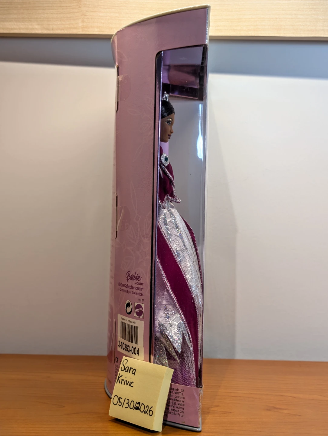 2005 Holiday Barbie by Bob Mackie Doll - photo 2