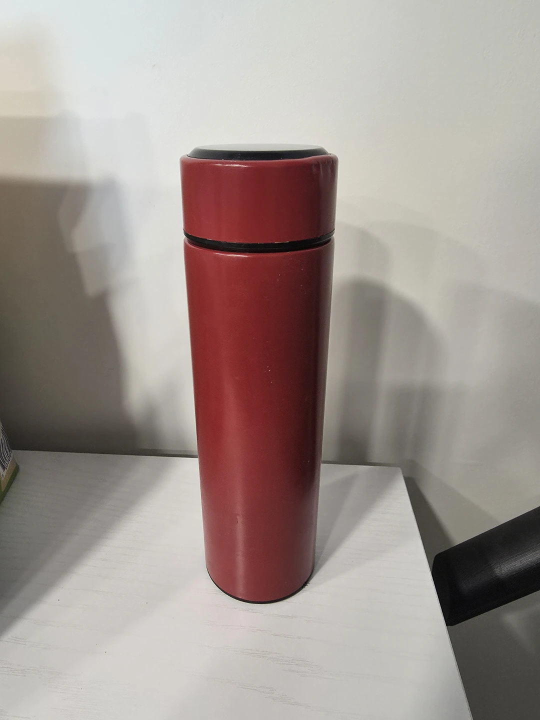 Red stainless steel vacuum mug