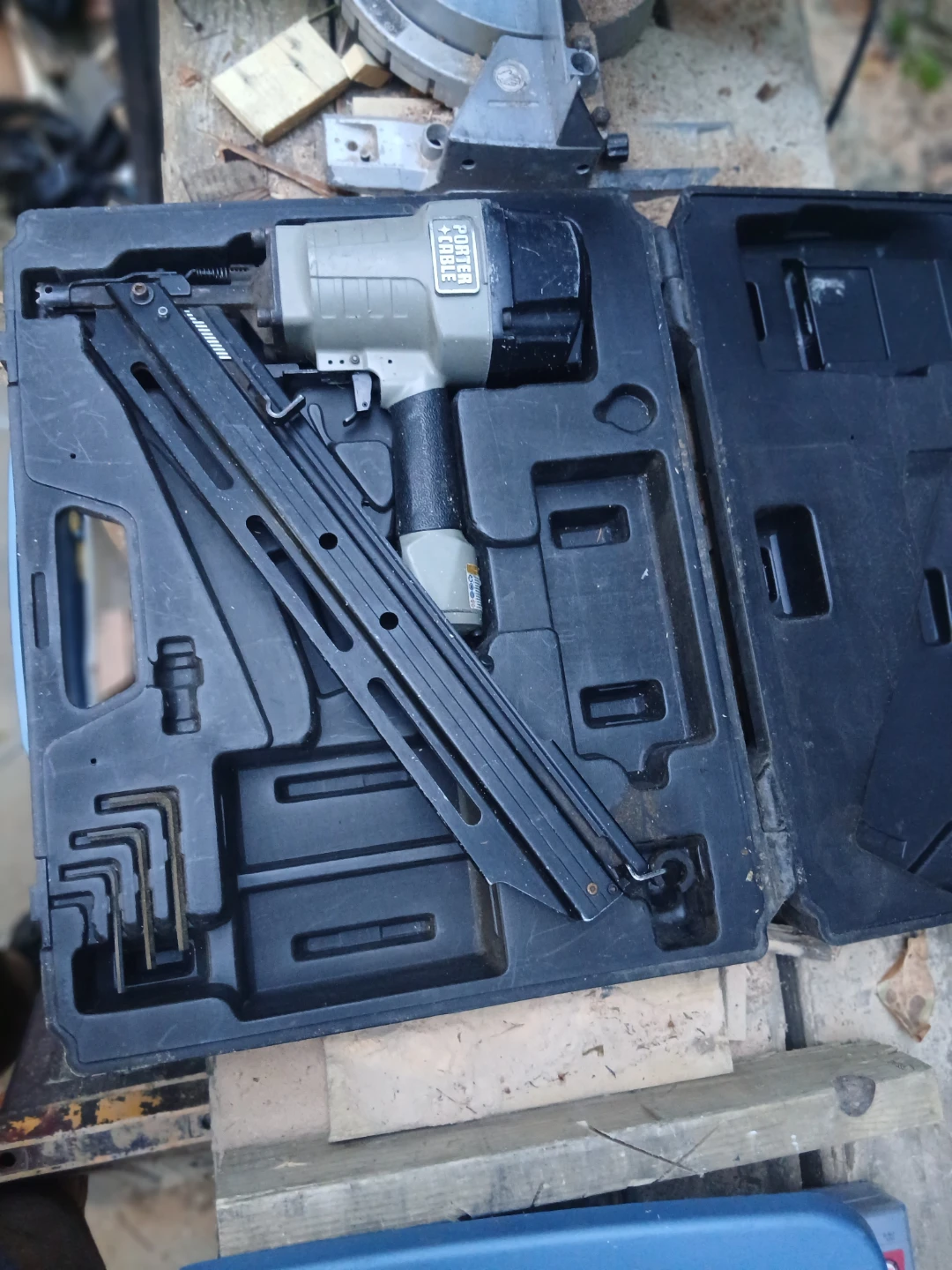 Porter-Cable Nail Gun with Case