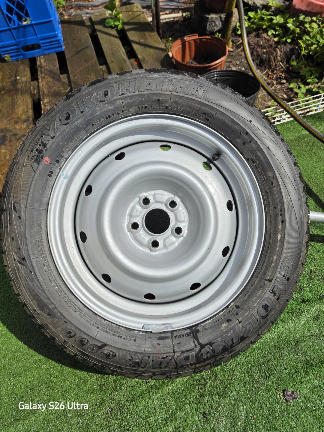 Yokohama Geolandar HT G900 215/60R16 Tire and Wheel - photo 4