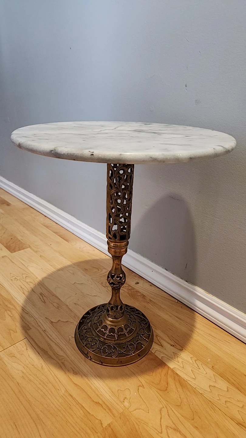 Marble Top Pedestal Table - photo 2