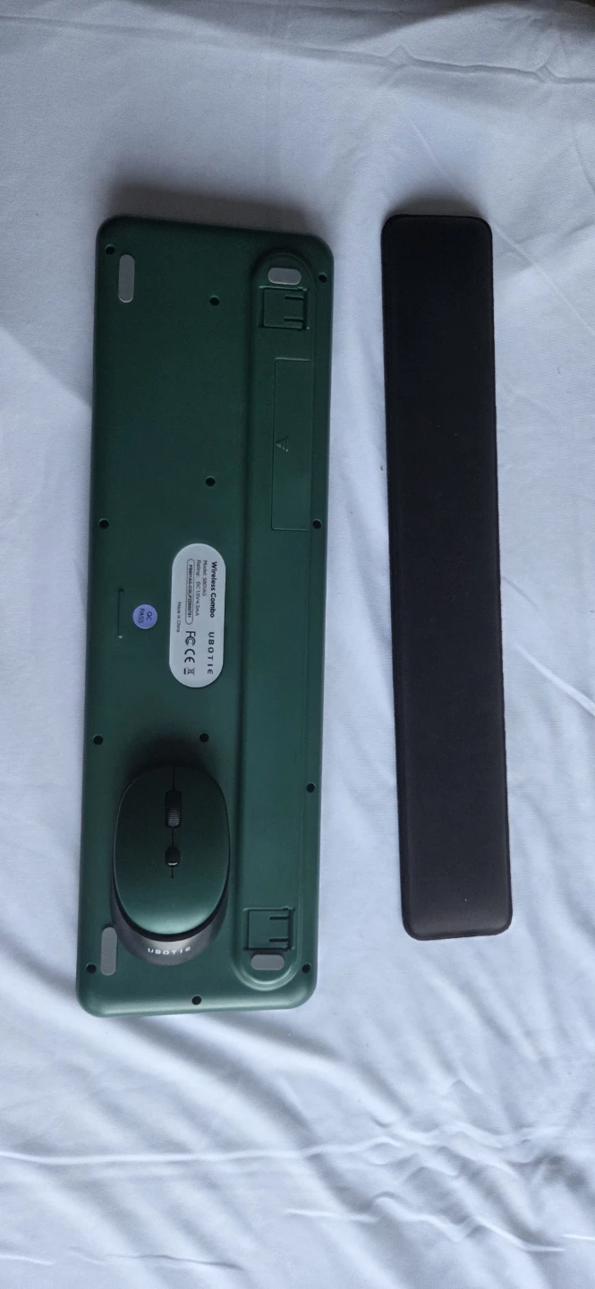 UBOTIE Wireless Keyboard, Mouse, and Wrist Rest Set - photo 2