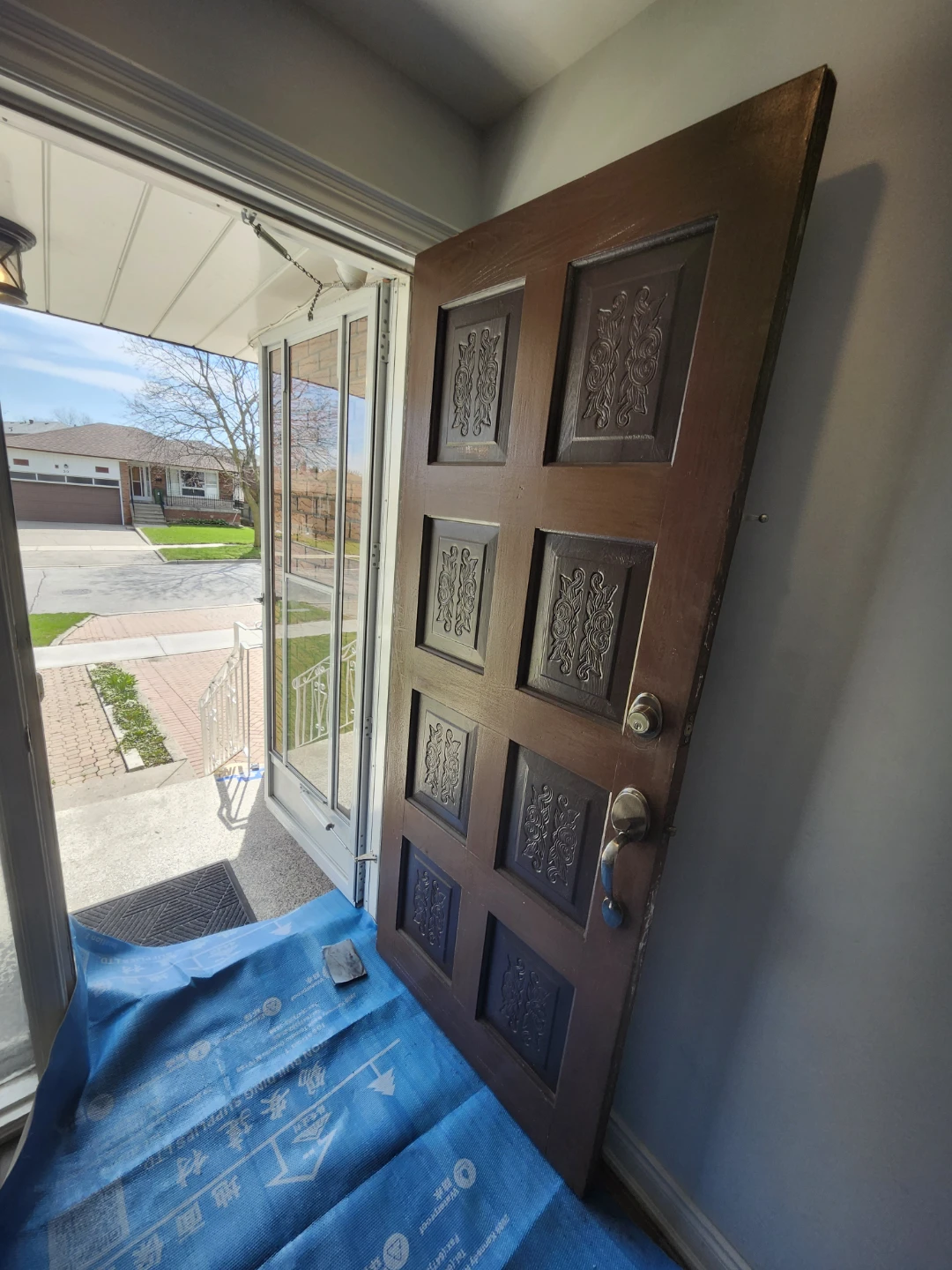 Painting door and garage door - photo 4