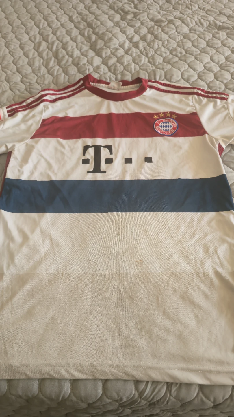 FC Bayern Munich Jersey - White/Red, Size 2XL